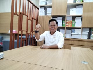 Ketua Komisi I Tantang Wali Kota Cilegon: “Berani Nggak Restrukturisasi OPD Penghasil PAD?”